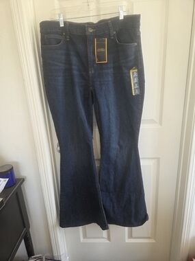Lee Legendary Flare Jeans Women's Size 16 Dark Indigo Wash